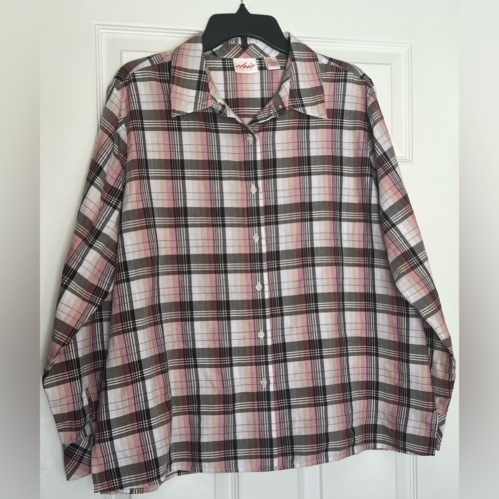 Chic Comfort Collection. XL Plaid long sleeve button down.